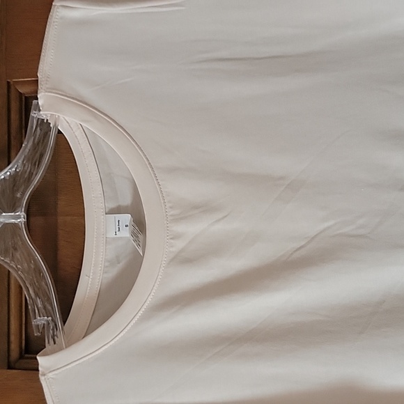 ZYIA Peach Color Short Sleeve Women's Tee - Picture 4 of 4